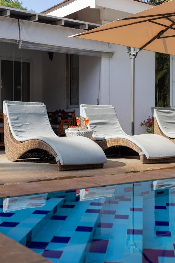 Hamptons Charm By Stayvista Luxury 5Br With Pool, Lawn & Table Tennis Alībāg Buitenkant foto