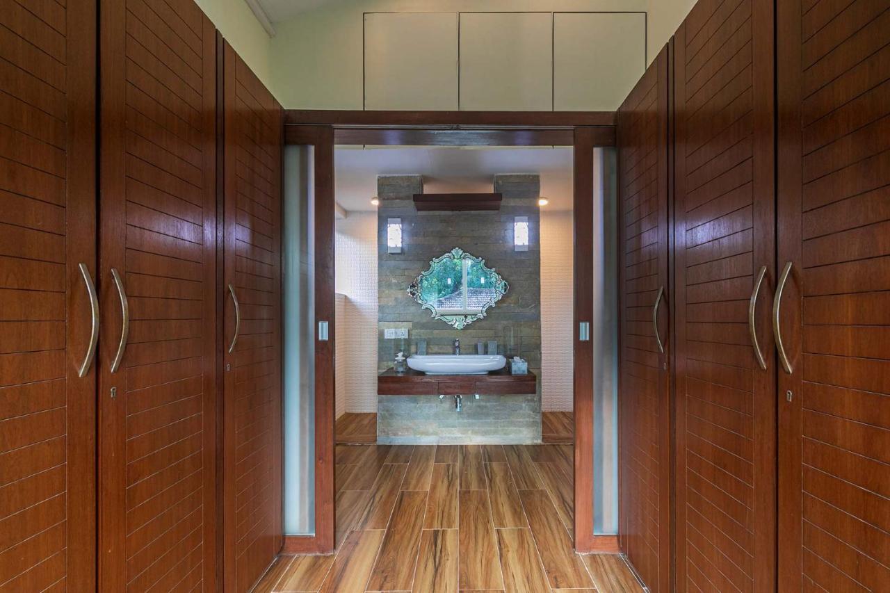 Hamptons Charm By Stayvista Luxury 5Br With Pool, Lawn & Table Tennis Alībāg Buitenkant foto