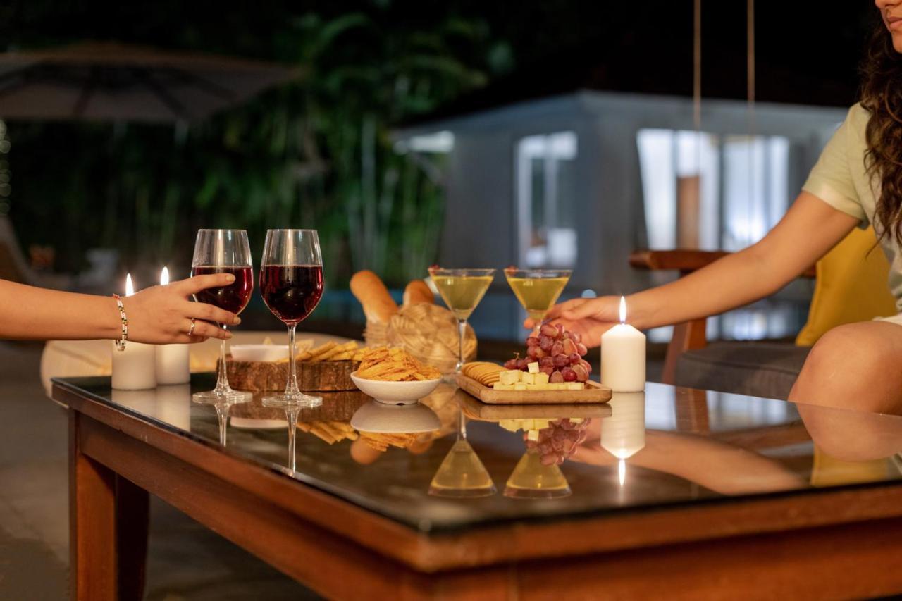 Hamptons Charm By Stayvista Luxury 5Br With Pool, Lawn & Table Tennis Alībāg Buitenkant foto